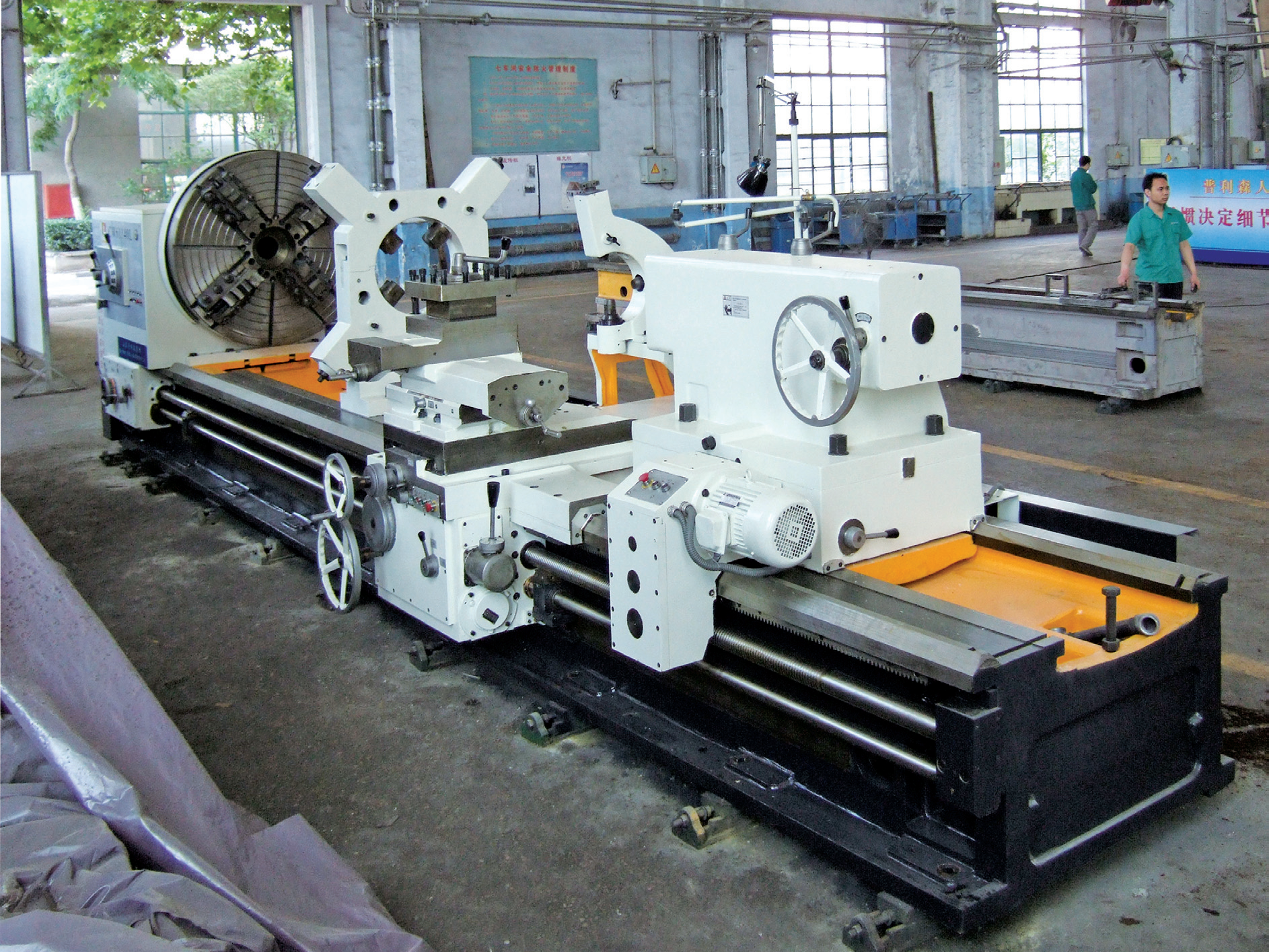 Precion CW61/2L Series Heavy-Duty Horizontal Lathes