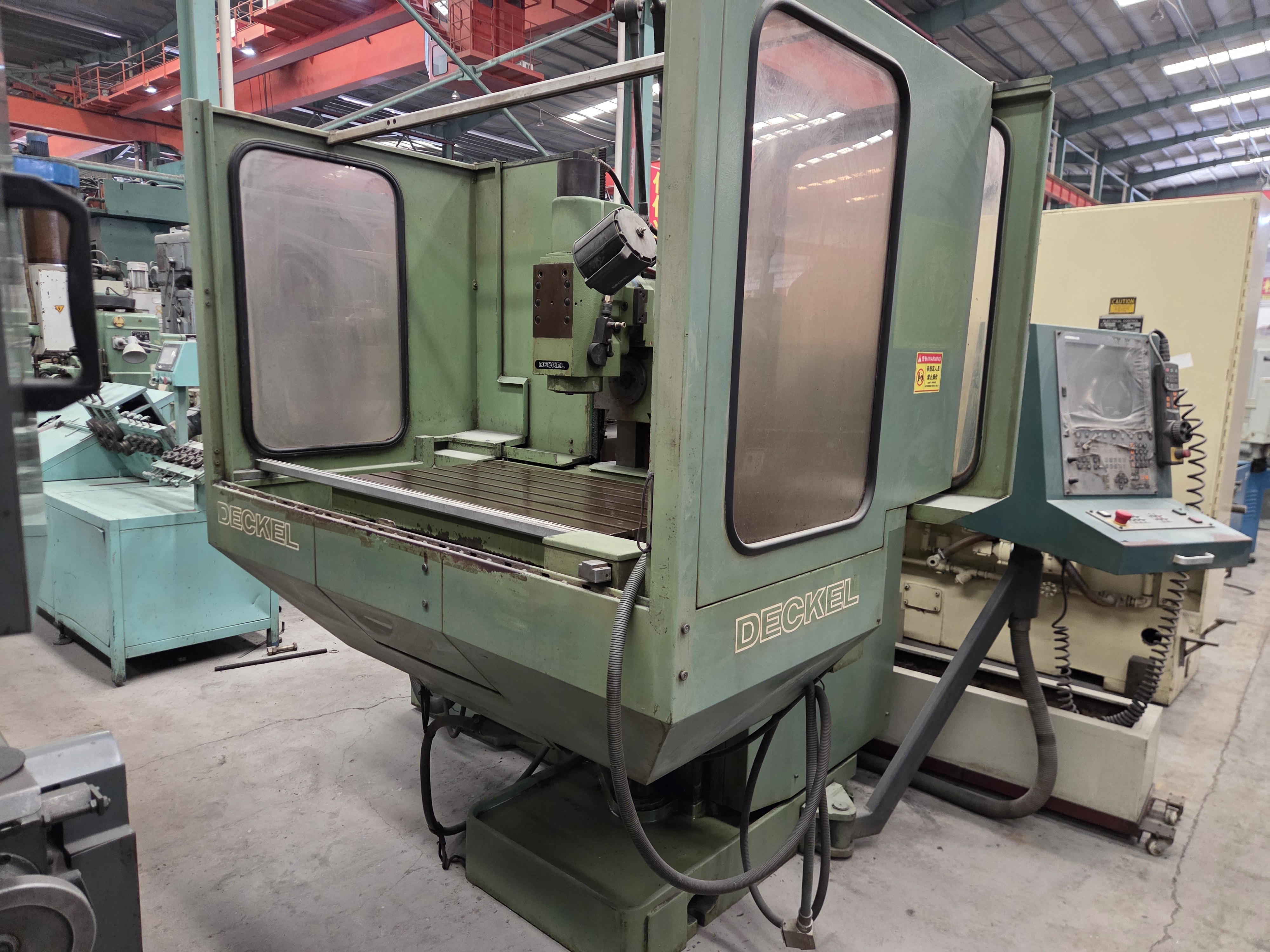 Deckel FP 4 AT DIALOG 11 Milling Machine